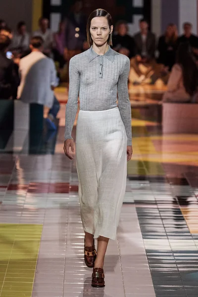 Look 1
